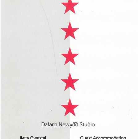 Dafarn Newydd Studio Llangefni Exteriör bild